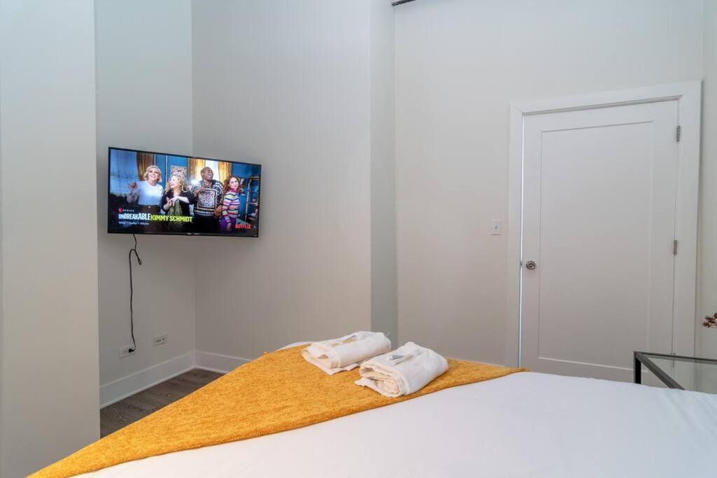 Mccormick Place 2Br Stylish Suite With Optional Parking And Gym For Up To 8 Guests Near Soldier Field And Grant Park Chicago Zewnętrze zdjęcie