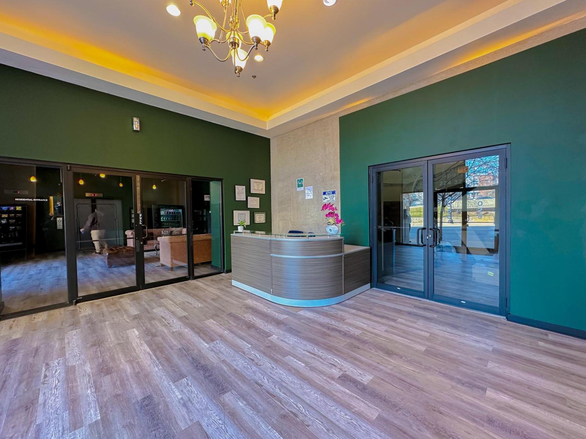 Mccormick Place 2Br Stylish Suite With Optional Parking And Gym For Up To 8 Guests Near Soldier Field And Grant Park Chicago Zewnętrze zdjęcie